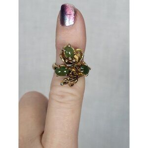 Vintage 3 stone Jade Ring Size 5.5 Gold Tone RARE Design Classic Timeless